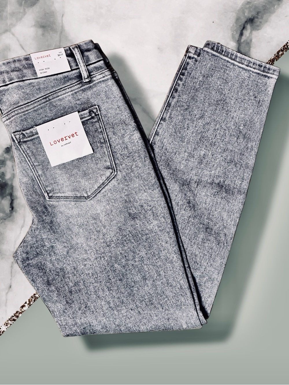 Lovetvet by Stitch Fix NWT Women's Skinny High-Rise Jeans — Light Gray Wash